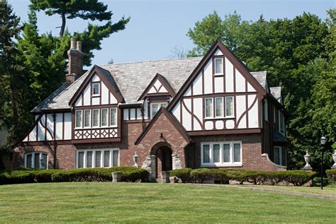 tudor style building|famous tudor architects.